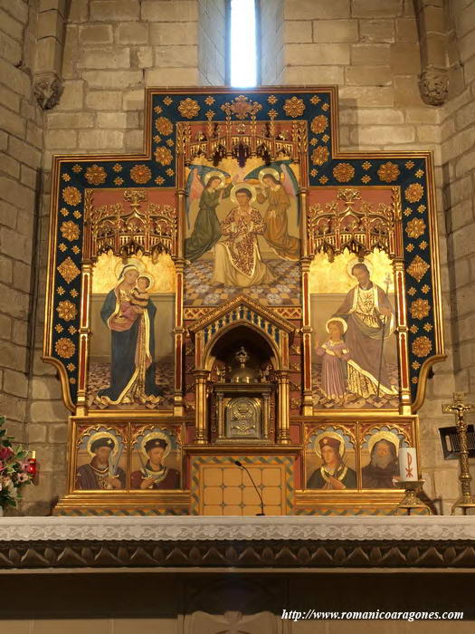 RETABLO MODERNO SUSTITUYENDO AL QUEMADO EN LA GUERRA CIVIL